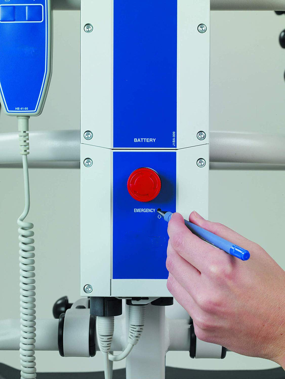 RPL450-1 Reliant Electric Patient Lift with Manual Low Base, 450 lb. Weight Capacity