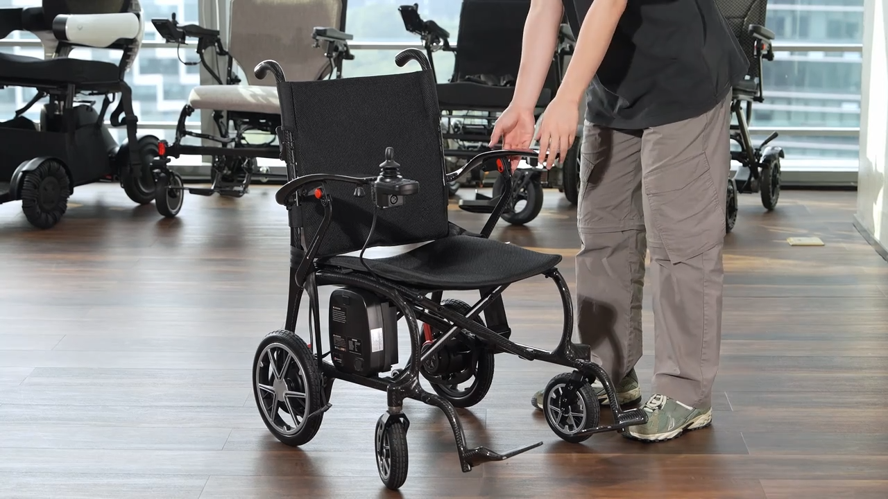 Lightweight Electric Wheelchairs for Adults, Foldable Carbon Fiber Wheelchairs Electric, 28lb, 300lbs Capacity, 12 Miles Long Range, All Terrain Scooter Electric, for Seniors